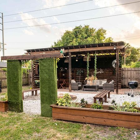 Upscale Ybor House With Outdoor Living Space Tampa Exterior photo